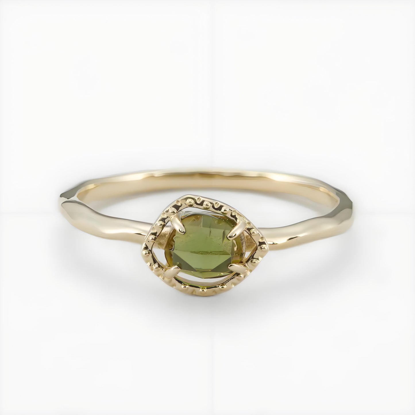 Natürlicher Peridot-Ring